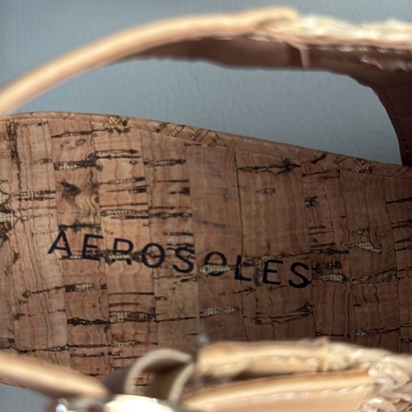 NWOB AEROSOLES Women's Santiago Raffia Platform Pumps - Picture 8 of 8